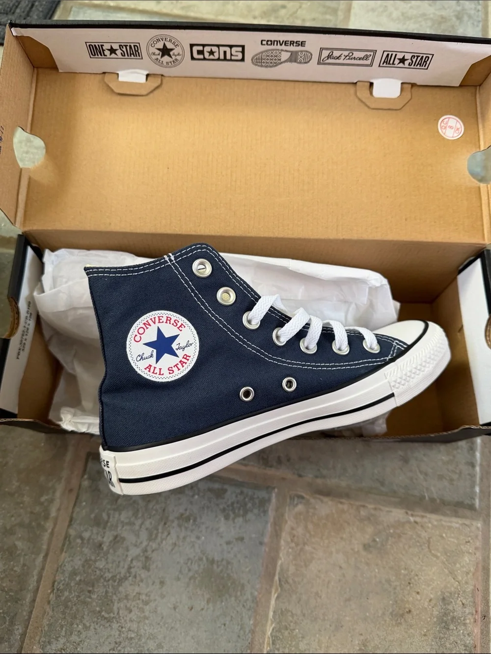 NEW Converse Navy White womens High-Top Chuck Taylor Sneakers navy blue size 5.5